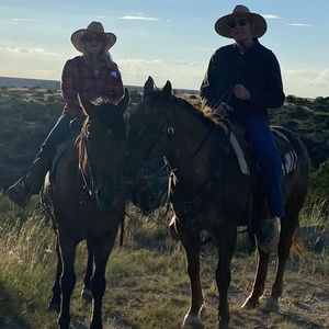 Meet your Posher, Laurel